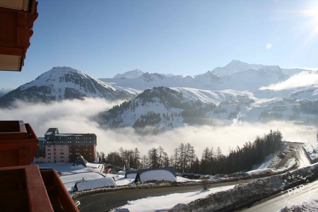 Belle vue sur les montagnes de La Plagne montrant le paysage époustouflant des Alpes françaises